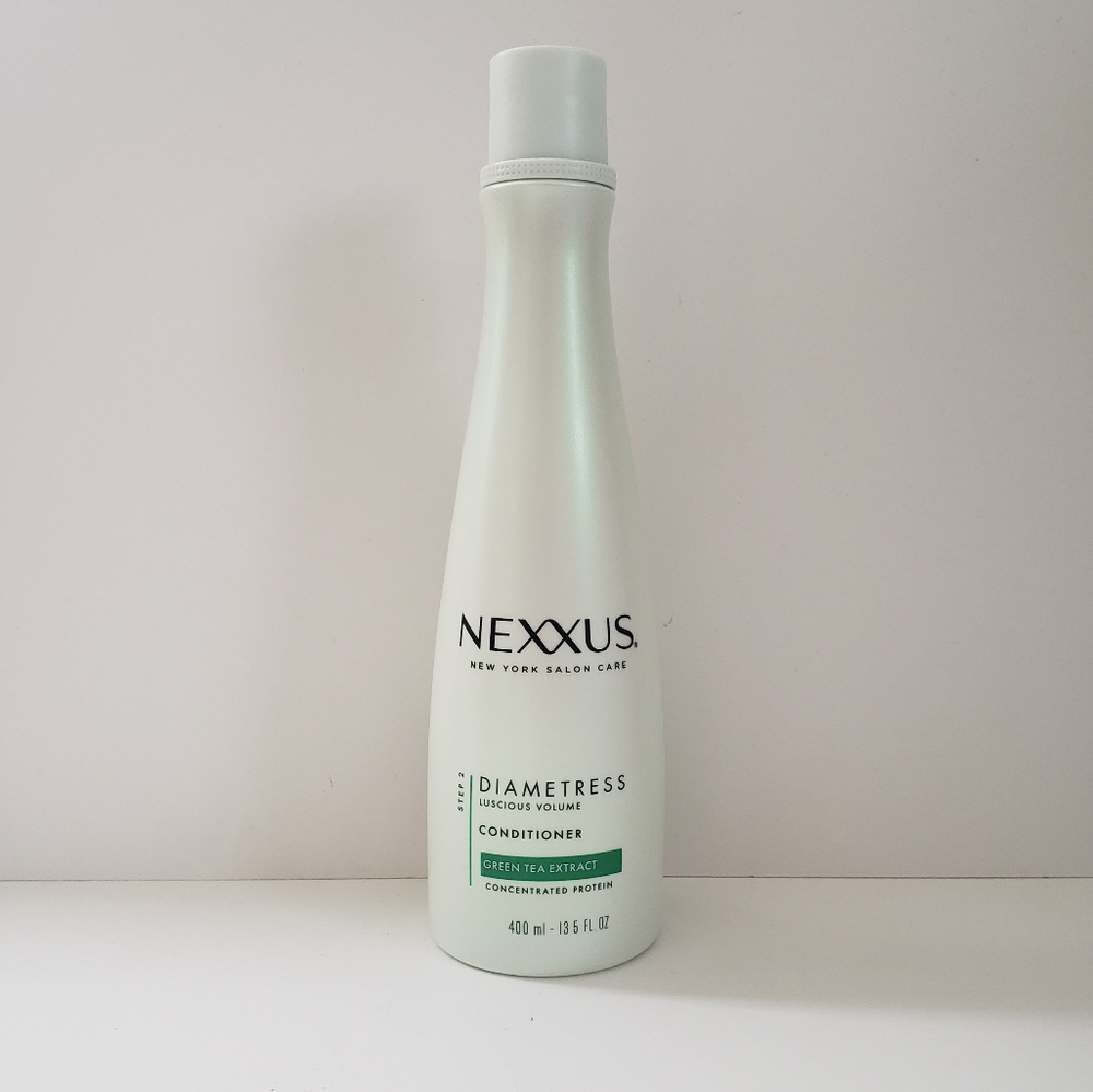 💚2/$20 Nexxus Diametress Restoring Conditioner